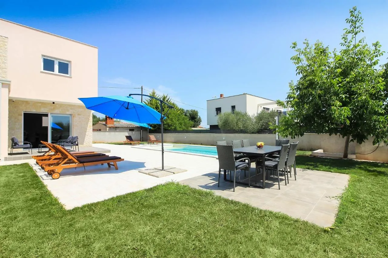 New Modern Villa Gogo With Private Pool Near The Beach And Town Of Pula By Wiibuk Sisan